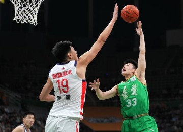 开云直播-爆发一季！广州2.26米中锋获5支NBA球队试训邀请